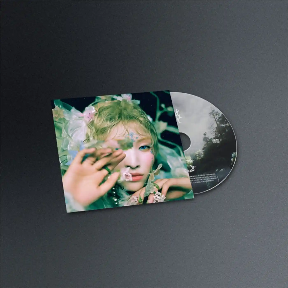 XG – AWE (Solo ver.) [2nd Mini Album] – Bak Bak K-Pop Store